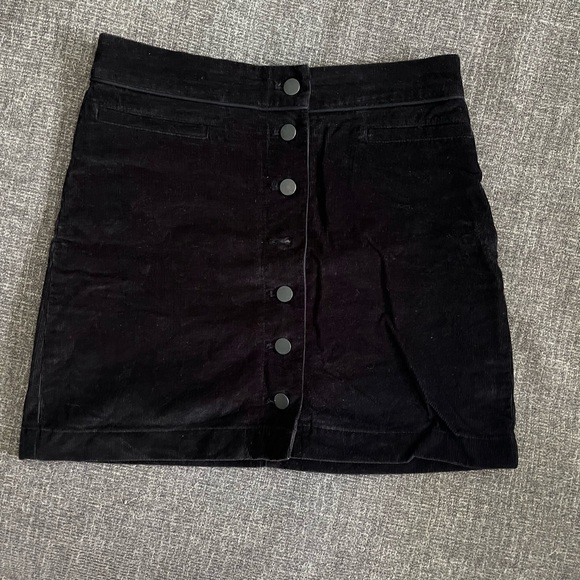 Aritzia Wilfred Free Mini Skirt - Picture 2 of 4